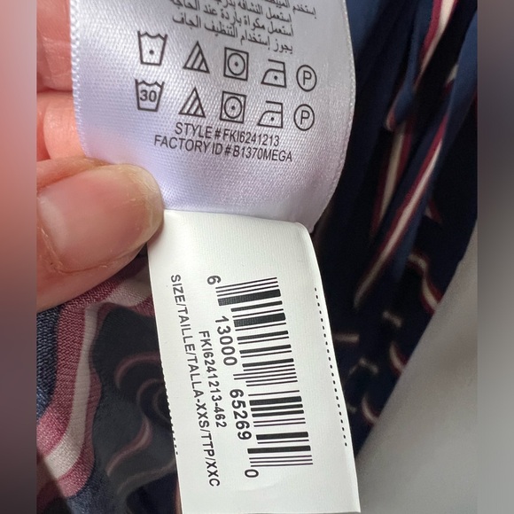 NWT BCBGMaxAzria Stripe Cross Front Tie Dress, XXS - Picture 10 of 12